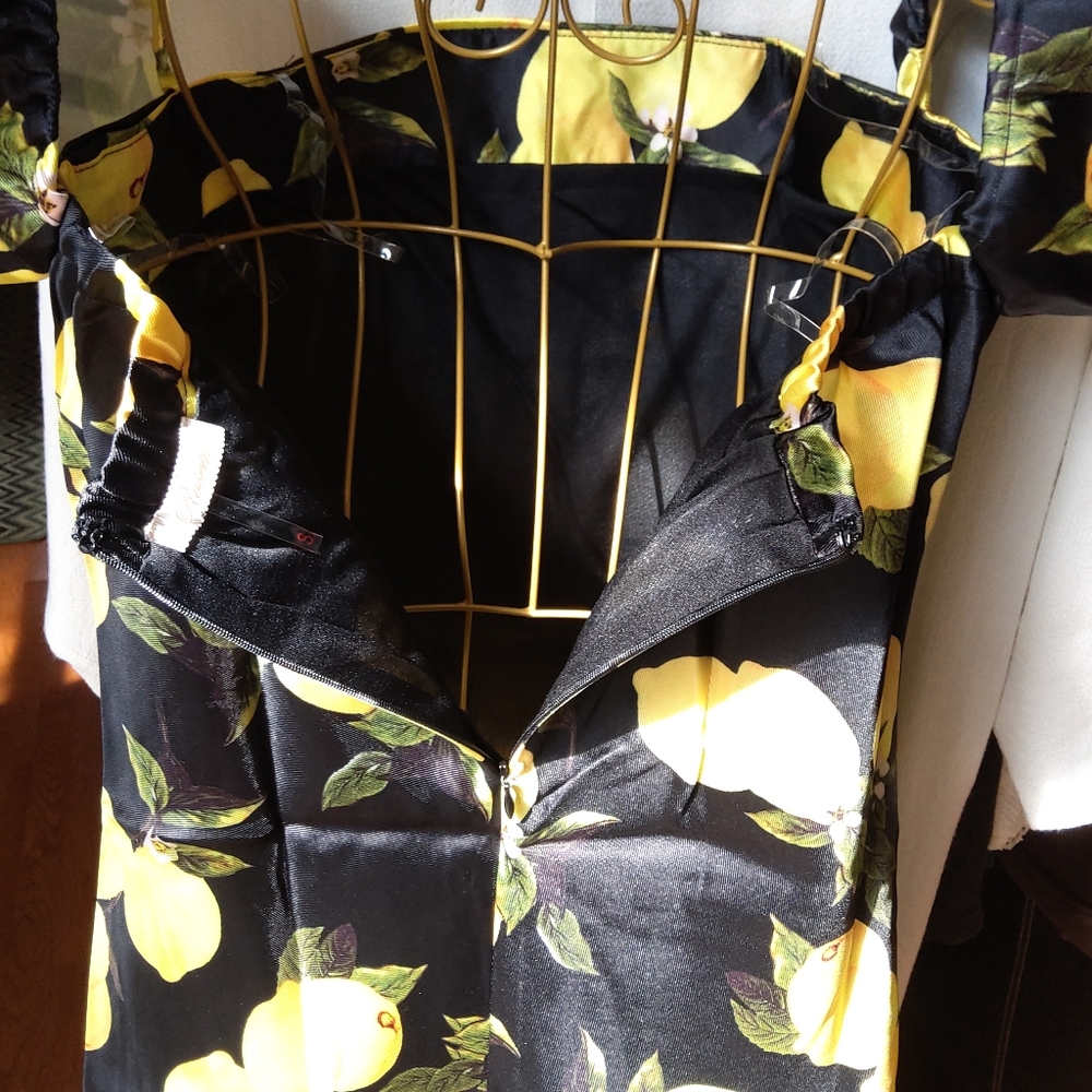 NEW Lemon Print Ruffle Sleeve Mini Dress - Picture 5 of 12